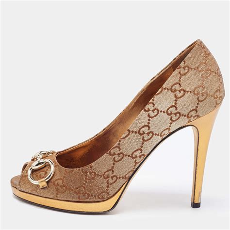 gucci hollywood peep toe pumps|Gucci.